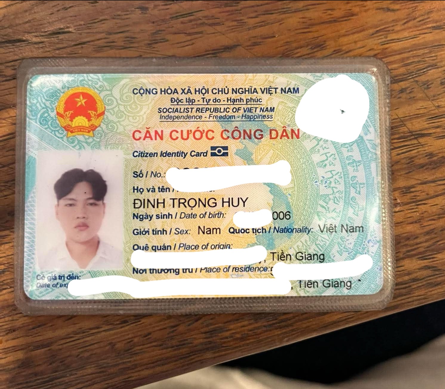 🆘TÌM VÍ GIẤY TỜ RƠI Ở TPHCM tên Đinh Trọng Huy 2006