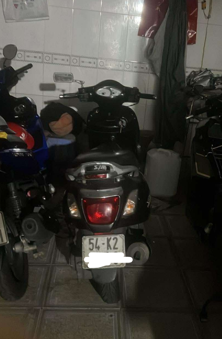 📌 Tìm cccd ở trong xe trên hình tại TP HCM 