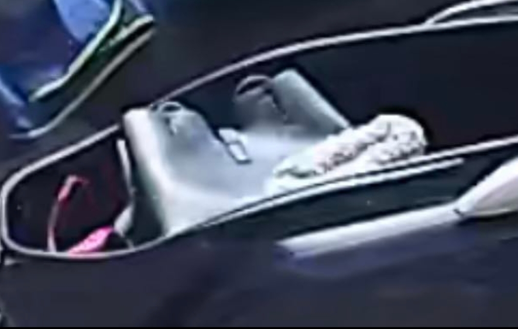 📌 rơi túi đựng đồ tên Ngô Thị Lê Hoa tại Hà Nội 