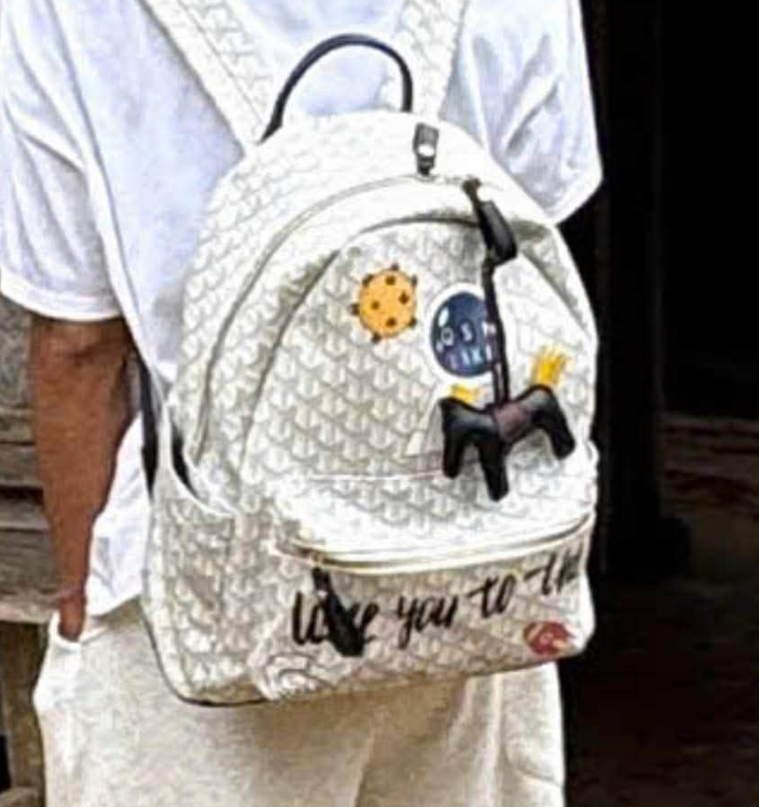 📌 xin tìm và chuộc lại balo + túi tại TP HCM tên Phạm Hữu Nghĩa 