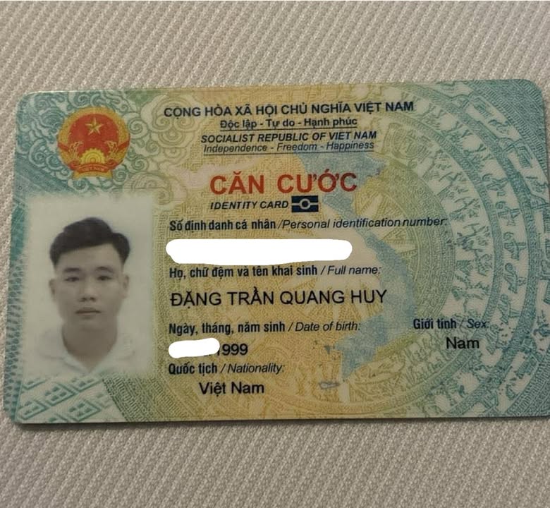 Rơi ví giấy tờ ở TpHCM tên Đặng Trần Quang Huy