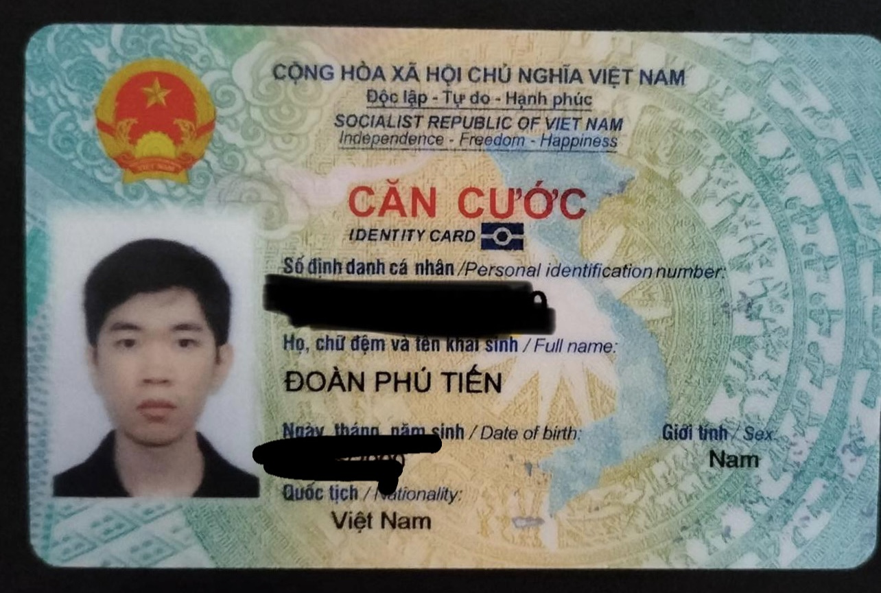 Rơi ví Hà Nội tên Đoàn Phú Tiến 2000