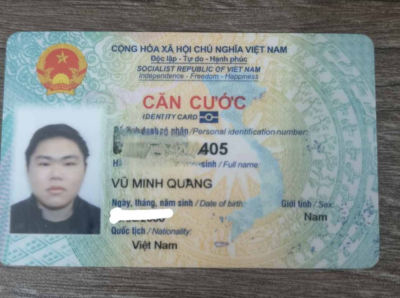Rơi ví Hà Nội tên Vũ Minh Quang 2000