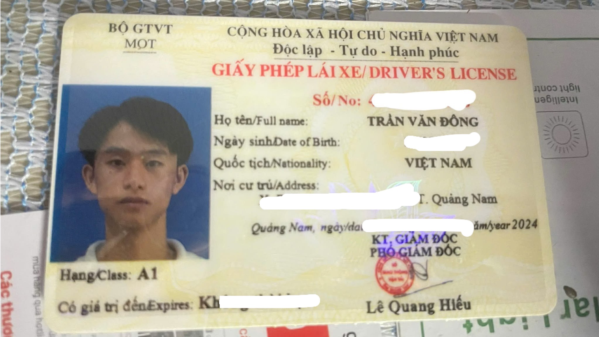 ‼️Đà Nẵng : Tìm ví giấy tờ tên Trần Văn Đông