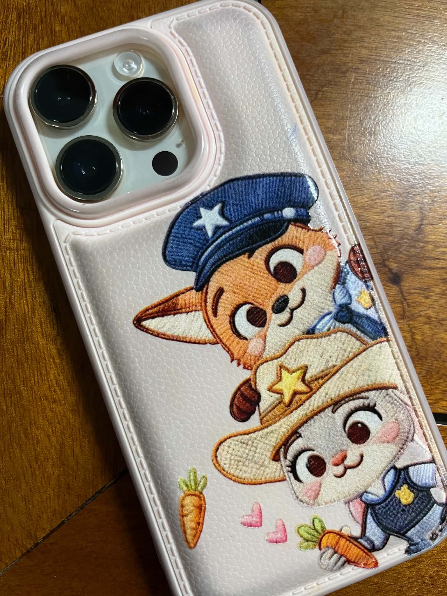 Iphone 14 pro màu vàng